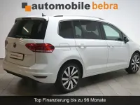 Gebraucht VW Touran Highline 150 PS (110 kW) 2020 Pure white Van / Kleinbus