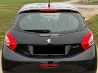 Gebraucht Peugeot 208 82 PS (60 kW) 2012 Schwarz Kleinwagen