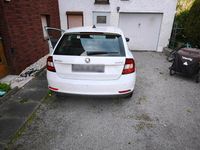 Gebraucht Skoda Rapid 90 PS (66 kW) 2015 Weiß Kleinwagen