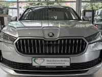Neu Skoda Superb LAURIN & KLEMENT 204 PS (150 kW) 2026 Silber Kombi