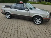 Gebraucht Ford Escort Cabriolet 95 PS (69 kW) 1989 Gold Cabrio