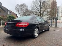 Gebraucht Mercedes E200 136 PS (100 kW) 2011 Schwarz Limousine