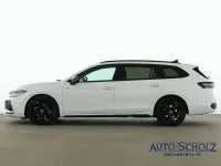 Gebraucht VW Passat R-line 193 PS (141 kW) 2025 Weiß Kombi