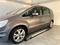Gebraucht Ford S-MAX Titanium 140 PS (102 kW) 2012 Braun Van / Kleinbus