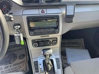 Gebraucht VW Passat 140 PS (102 kW) 2010 Braun Limousine