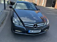 Gebraucht Mercedes E220 170 PS (125 kW) 2011 Grau Coupé