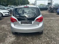Gebraucht Opel Meriva drive 140 PS (102 kW) 2016 Silber Van / Kleinbus