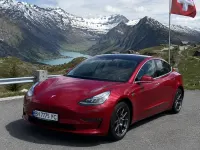 Gebraucht Tesla Model 3 224 kW (305 PS) 2018 Rot Limousine