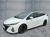 Gebraucht Toyota Prius Plus 122 PS (89 kW) 2021 Schneeweiss Kleinwagen