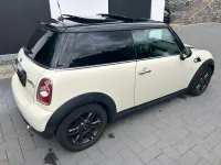 Gebraucht Mini Cooper D 111 PS (81 kW) 2011 Weiß Kleinwagen