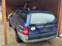 Usata Opel Astra 68 CV (50 kW) 1995 Blu Station wagon