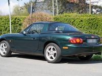 Usata Mazda MX5 110 CV (80 kW) 2001 Verde Cabrio