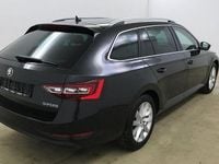 Używany Skoda Superb Style 190 KM (139 kW) 2018 Czarny Kombi