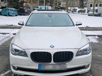 Gebraucht BMW 730 258 PS (189 kW) 2012 Weiß Limousine