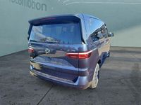 Gebraucht VW Multivan Life 150 PS (110 kW) 2023 Blau Van