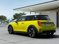Gebraucht Mini Cooper S Classic 204 PS (150 kW) 2024 Gelb Kleinwagen