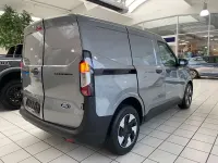Nowe Ford Transit Trend 100 kW (136 KM) 2026 Srebrny Sedan/Limuzyna