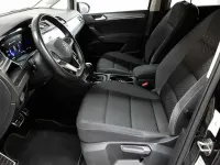 Gebraucht VW Touran Active 150 PS (110 kW) 2023 Schwarz Van / Kleinbus