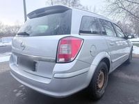 Gebraucht Opel Astra 116 PS (85 kW) 2008 Silber Kombi