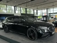 Gebraucht Mercedes E450 AMG 367 PS (269 kW) 2026 Schwarz Limousine