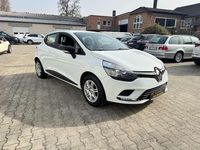 Używany Renault Clio IV Life 73 KM (53 kW) 2017 Biały Hatchback
