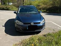 Second-hand VW Golf VII 105 CP (77 kW) 2013 Albastru Berlinǎ