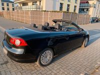 Gebraucht VW Eos 140 PS (102 kW) 2011 Schwarz Cabrio