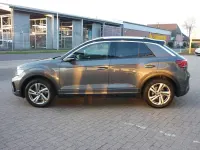 Gebraucht VW T-Roc R-line 150 PS (110 kW) 2025 Grau SUV