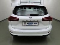 Używany Ford Focus Titanium 120 KM (88 kW) 2023 Biały Kombi