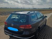 Gebraucht VW Passat 140 PS (102 kW) 2011 Braun Kombi