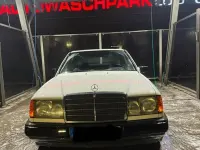 Gebraucht Mercedes E300 179 PS (131 kW) 1988 Weiß Limousine