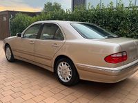 Gebraucht Mercedes E320 224 PS (164 kW) 1999 Beige Limousine