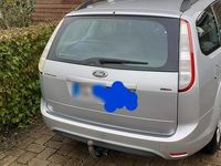 Gebraucht Ford Focus 109 PS (80 kW) 2011 Silber Kombi