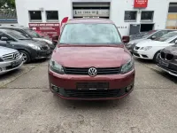 Używany VW Caddy 140 KM (102 kW) 2011 Czerwony Minivan