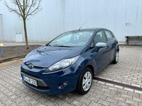 Gebraucht Ford Fiesta 95 PS (69 kW) 2010 Blau Kleinwagen