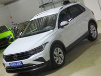 Gebraucht VW Tiguan Active 150 PS (110 kW) 2022 Pure white SUV