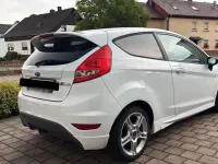Gebraucht Ford Fiesta ST-Line 120 PS (88 kW) 2010 Weiß Kleinwagen
