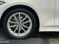 Gebraucht BMW 318 Shadowline 156 PS (114 kW) 2023 Alpinweiß uni Kombi