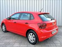 Gebraucht VW Polo Trendline 65 PS (47 kW) 2018 Rot Kleinwagen