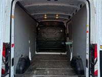 Second-hand Ford Transit 125 CP (91 kW) 2016 Alb Monovolum