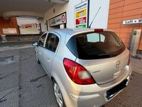 Używany Opel Corsa 90 KM (66 kW) 2007 Srebrny Hatchback