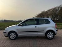 Gebraucht VW Polo 64 PS (47 kW) 2003 Silber Kleinwagen