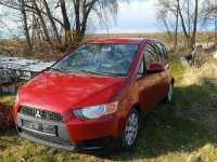 Gebraucht Mitsubishi Colt 95 PS (69 kW) 2011 Rot Kleinwagen