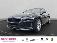 Neu Skoda Superb Selection 193 PS (141 kW) 2025 Schwarz Kombi