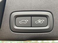 Gebraucht Volvo XC60 Core 197 PS (144 kW) 2023 Platinum grey metallic SUV