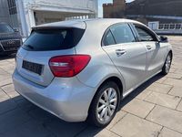 Gebraucht Mercedes A200 156 PS (114 kW) 2012 Silber Limousine