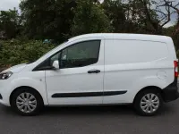 Gebraucht Ford Transit Trend 101 PS (74 kW) 2023 Weiß Van / Kleinbus