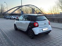 Gebraucht Smart ForFour Passion 71 PS (52 kW) 2017 Weiß Kleinwagen