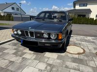 Occasion BMW 745 Executive 252 ch (185 kW) 1986 Bleue Berline