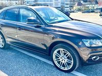 Second-hand Audi Q5 S-line plus 239 CP (175 kW) 2010 Maro SUV